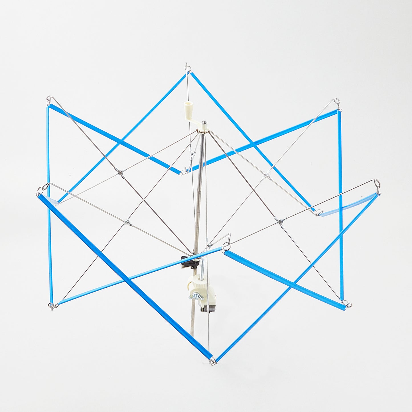 Lacis Umbrella Yarn Swift | Metal and Plastic Alternative View #1