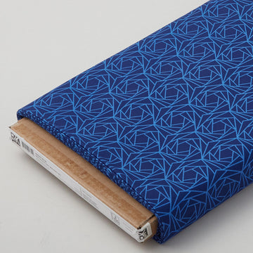 Jardin Blue Favorites - Navy Roses 8 Yard Bolt