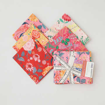Faraway Florals Favorites Dahlia Fat Quarter Bundle - 5 Piece