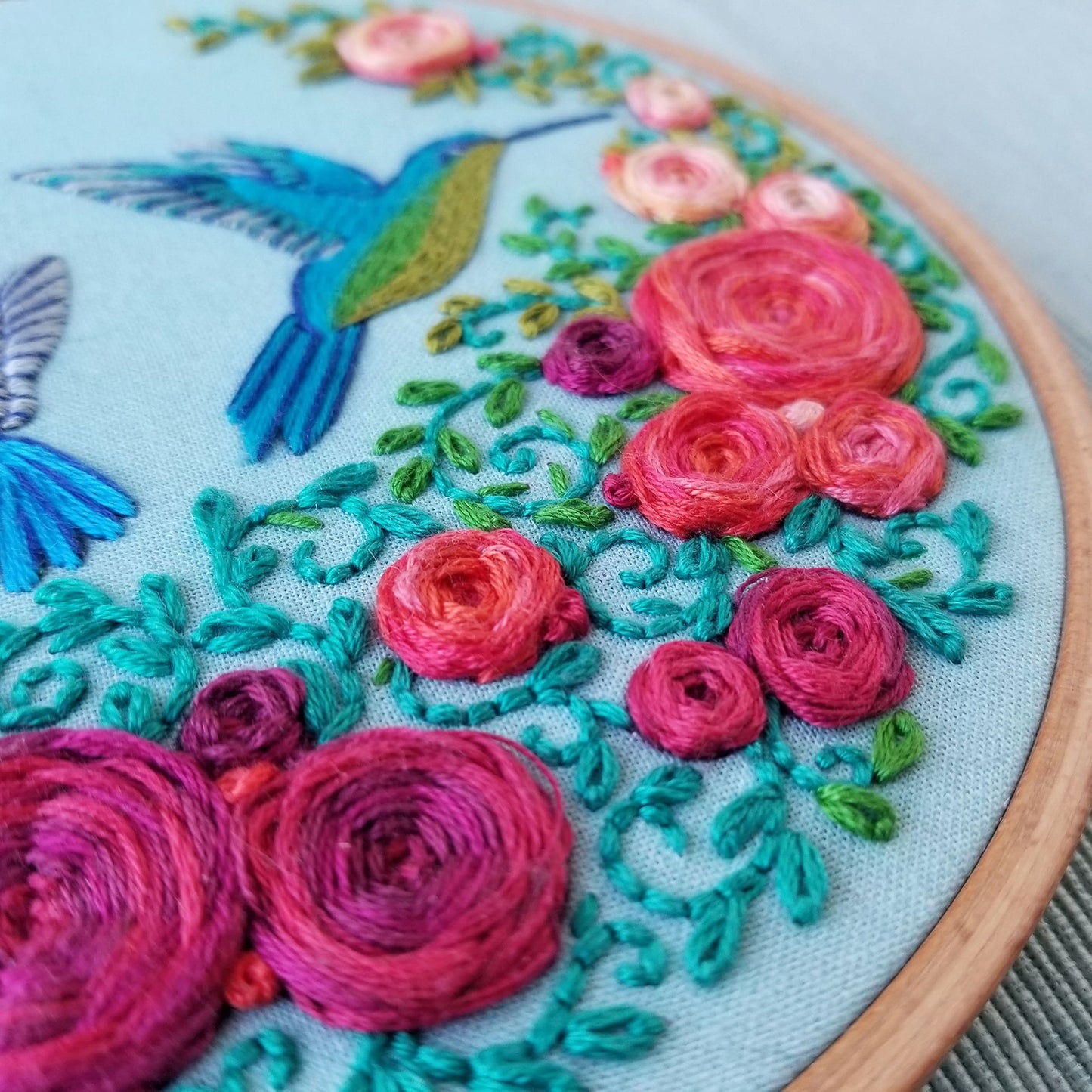 Summer Hummingbird Embroidery Kit Alternative View #1