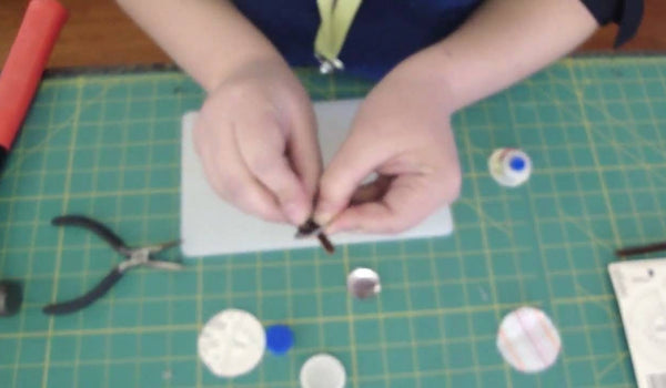 Learn How to Make Covered Buttons With Natalie of Missouri Star Quilt Company