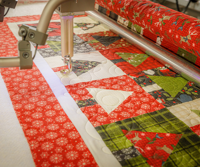 Holiday Machine Quilting at Missouri Star: 2026 Deadlines + 11 Pattern Picks