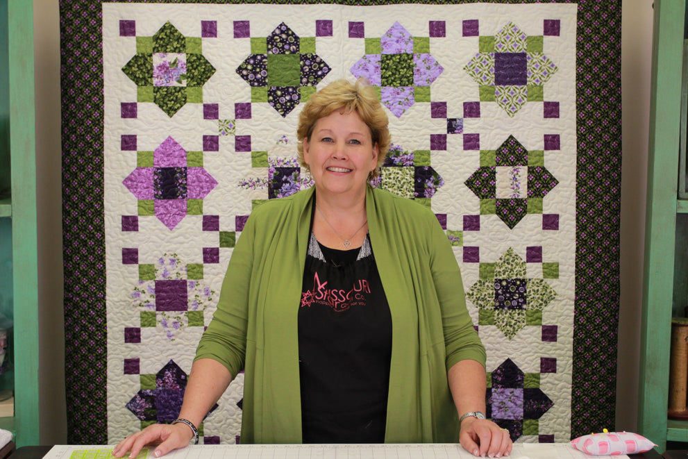 Quatrefoil Quilt Tutorial: Jenny Doan's Elegant Four-Patch Quilting Design