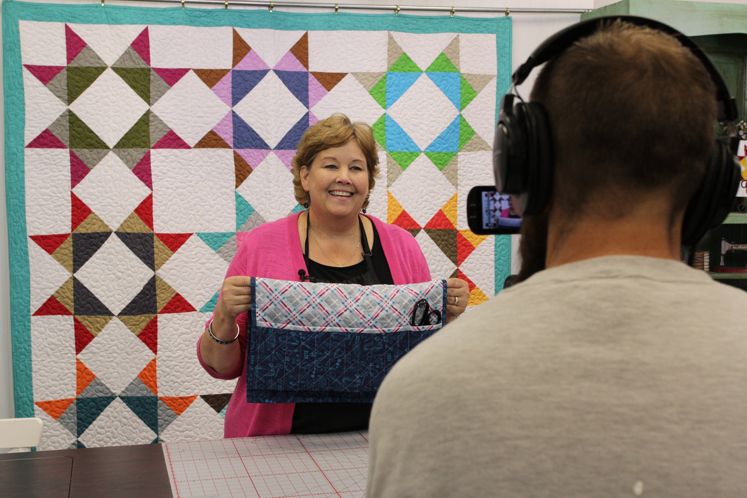 Sewing Machine Pad Tutorial: Jenny Doan's Quick Quilted Organizer with Pockets