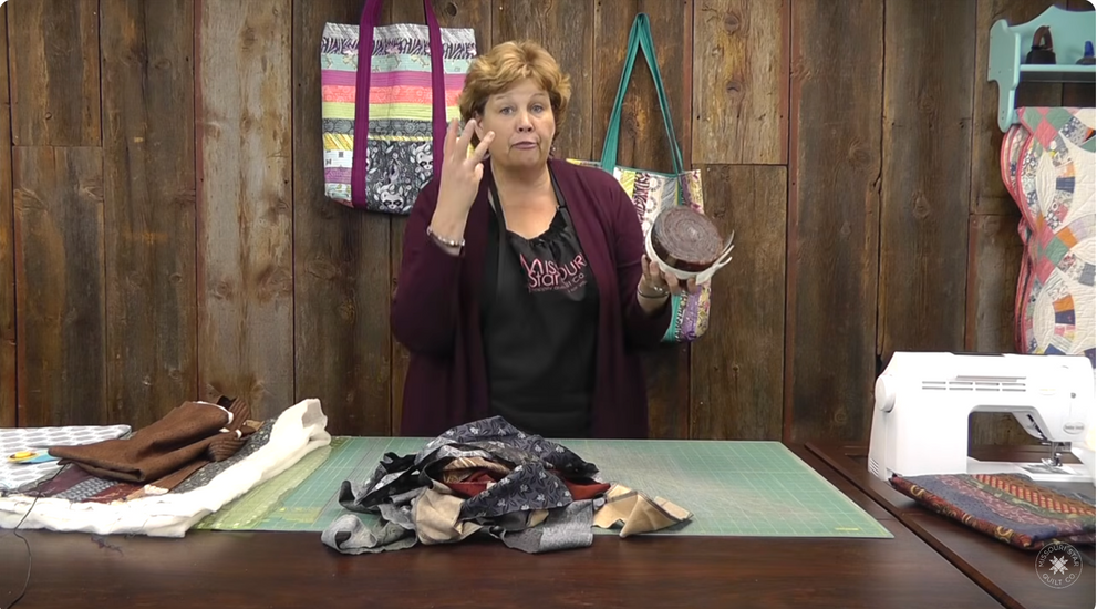 Three Big Bags From One Jelly Roll Tutorial: Jenny Doan's Easy Tote Bag Project