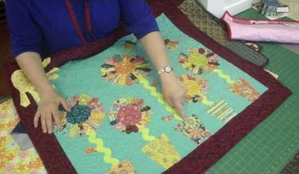 Intro to Applique - a quilt tutorial for beginners with Jenny Doan