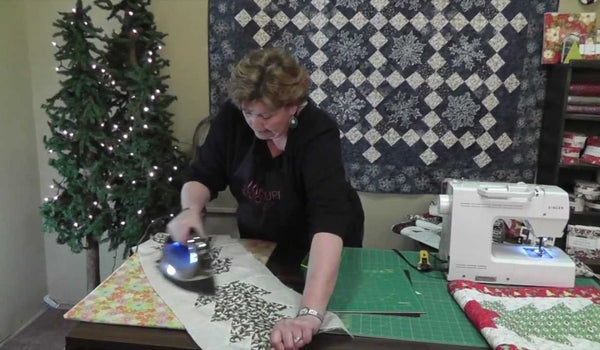 Make Christmas Table Runner using the Half-Hex Ruler - a tutorial with Jenny Doan