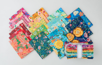 COSMETIC CASE FARAWAY FLORALS main image 1