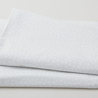 Love To Knit - Heart Stitch Snow 3 Yard Cut