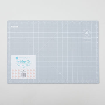 Missouri Star Self Healing Cutting Mat - 12" x 18" - Bridgette