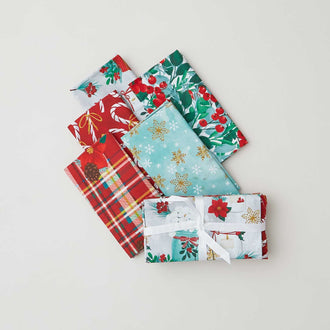 Holiday at Home Favorites 5 Piece Fat Quarter Bundle