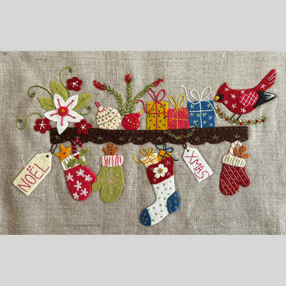 It's Christmas! Wool Felt Embroidery Appliqué Kit