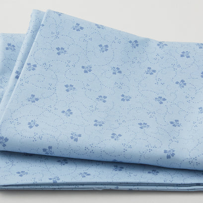 Poppies - Floral Swirl Soft Blue 2 Yard Cut