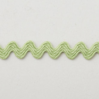 Lori Holt Vintage Ric Rac Small Trim - Lettuce 1/4"