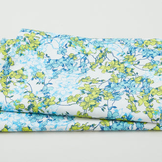 Hadleigh Favorites - Floral Light Gray 2 Yard Cut