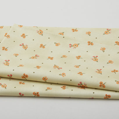 A Golden Life Favorites - Tiny Daisies Green 2 Yard Cut