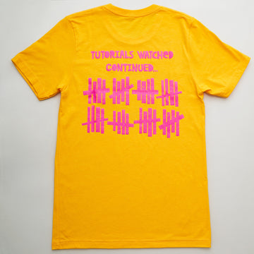 Missouri Star Tutorials vs. Quilts Heather Gold T-shirt - M