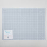 Missouri Star Self Healing Cutting Mat - 18" x 24" - Briana