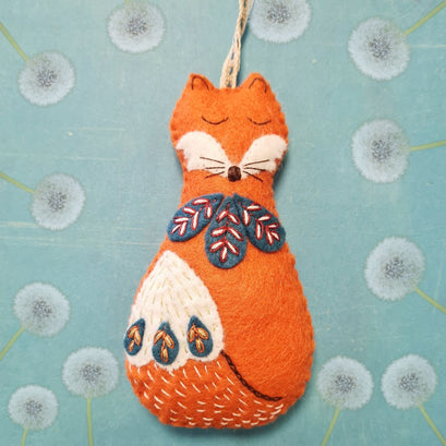 Folk Fox Wool Felt Embroidery Applique Ornament Kit