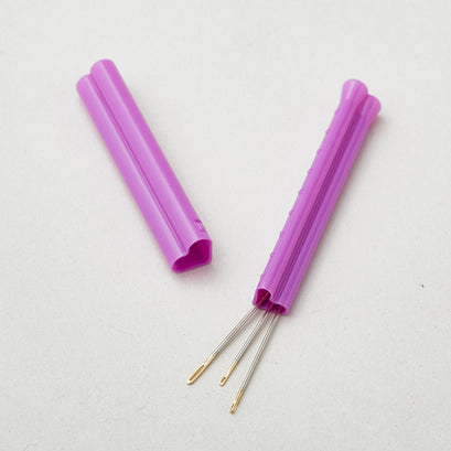 Clover Hand-Sewing Needles with Heart-Shaped Case