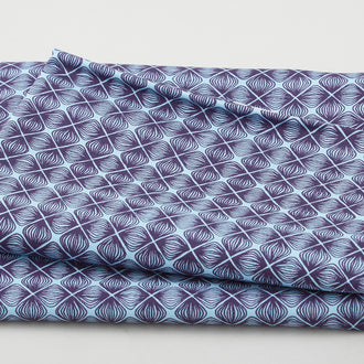 Log Tavern Road - Small Bunchberry Indigo 2 Yard Cut