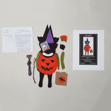 Baxter Halloween Cat Wool Felt Ornament Kit