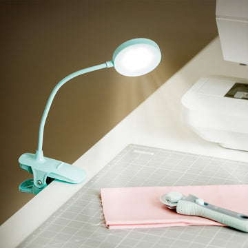 Missouri Star LED Clip-On Light