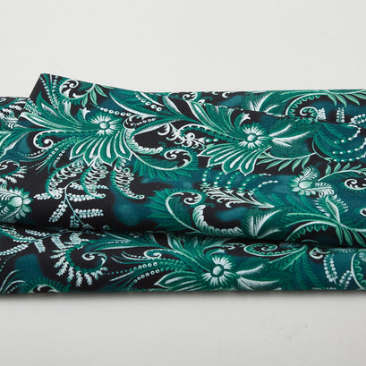 Winterberry Floral - Winterberry Scroll Green 2 Yard Cut