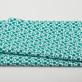 Luck of the Gnomes - Mini Clovers White 2 Yard Cut