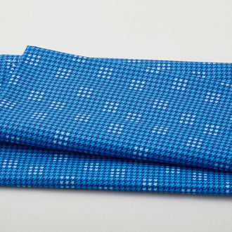 2025 LTD - Houndstooth Sapphire 2 Yard Cut