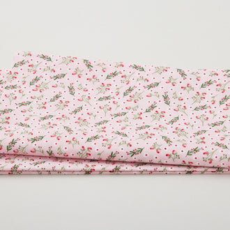 Alpine Valley - Winter Roses Rose 2 Yard Cut