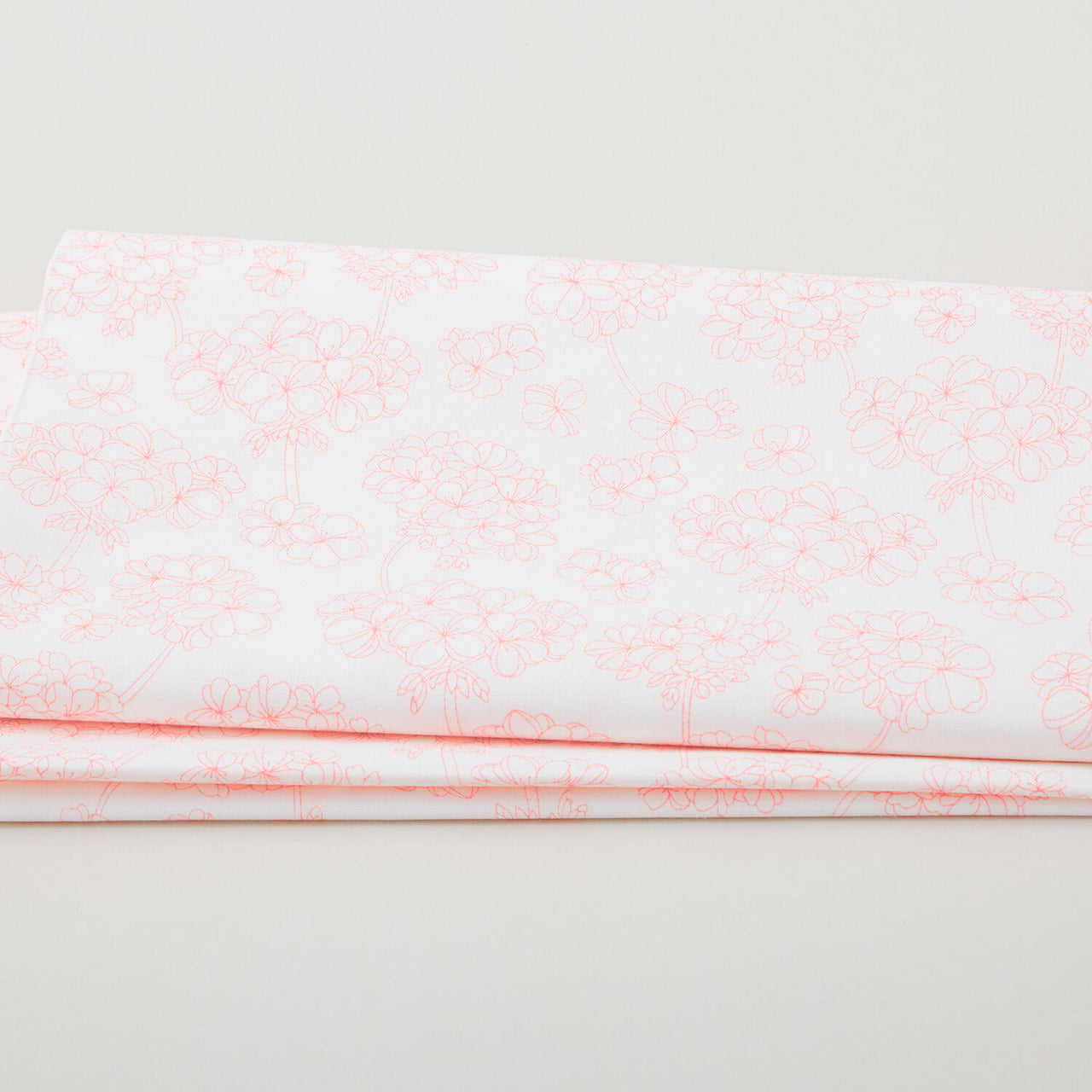 Betty's Geraniums - Geranium Sketch White/Pink 2 Yard Cut