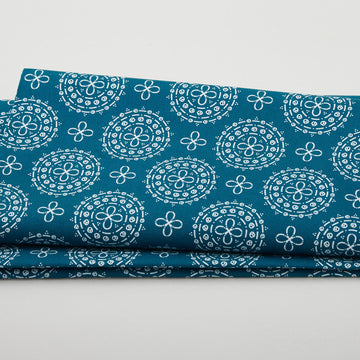 Blossom Hollow - Macrame Peacock 2 Yard Cut