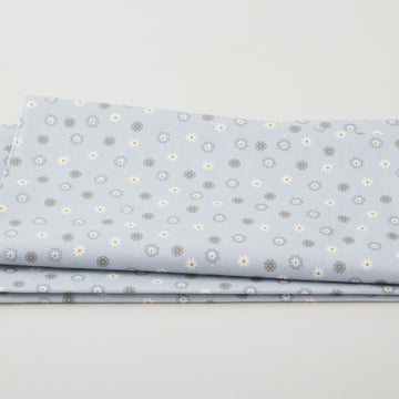 Blossom Hollow - Daisies Shadow 2 Yard Cut