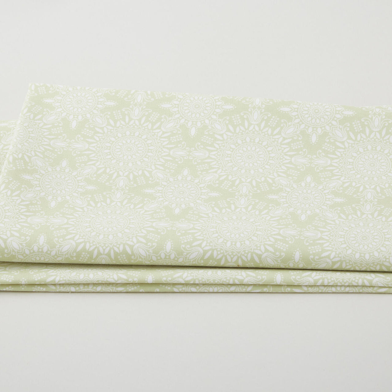 Camellia - Medallion Burst Light Green 2 Yard Cut