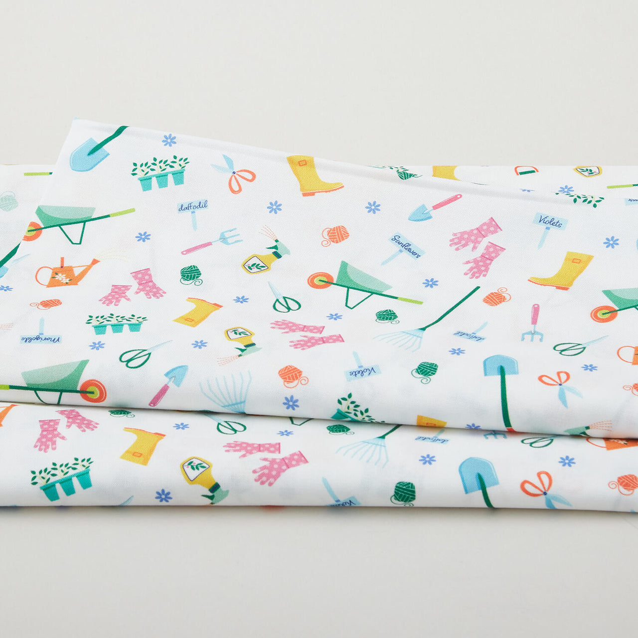 Love Grows Here - Love To Garden White 2 Yard Cut