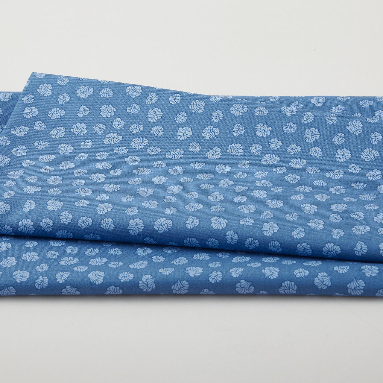 Botanical Radiants - Scalloped Flowers Stoney Brook 2 Yard Cut