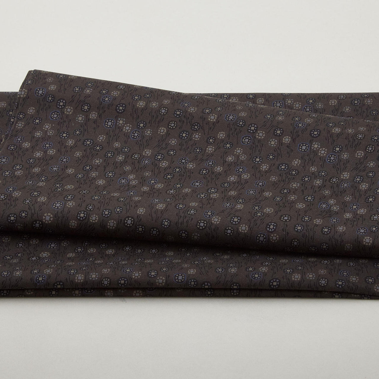 Decades: Jazz Age - Willa Lead 2 Yard Cut
