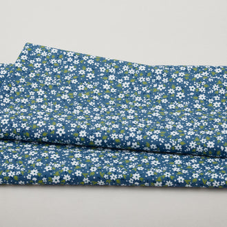 Snow Fall - Paperwhites Windsor Blue 2 Yard Cut