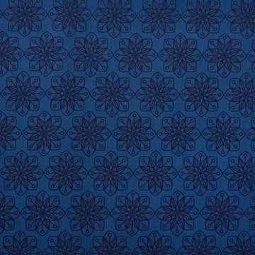 Snow Fall - Amaryllis Midnight 2 Yard Cut