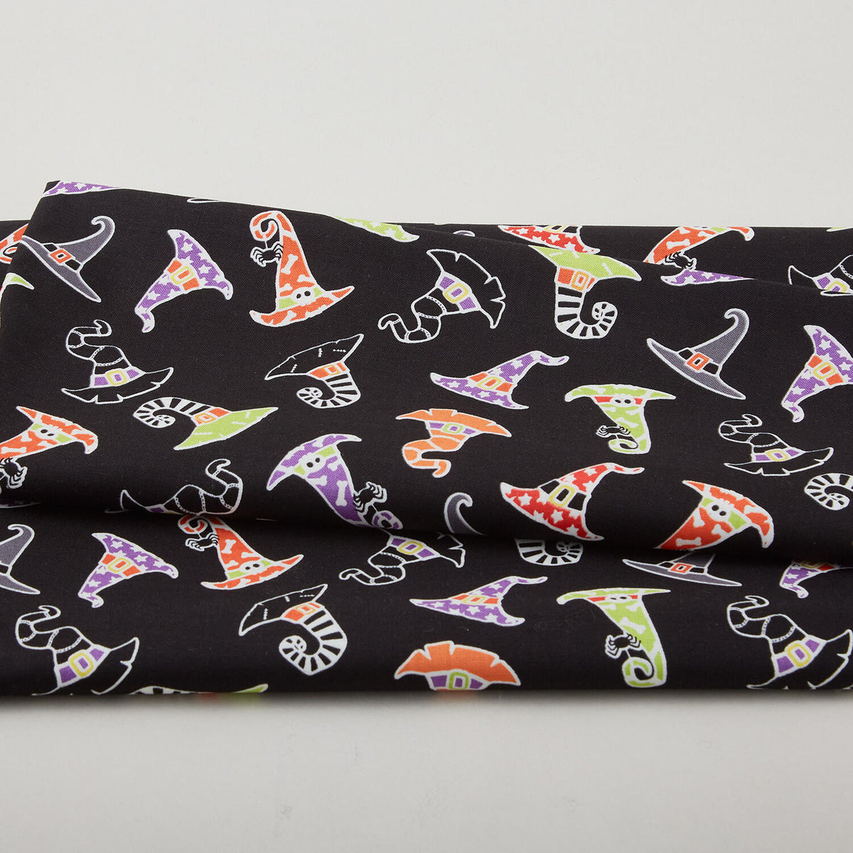 Hocus Pocus Hats - Black 2 Yard Cut