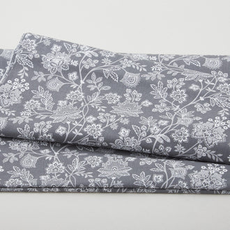 Bandana Medley - Bandana Floral Gray 2 Yard Cut