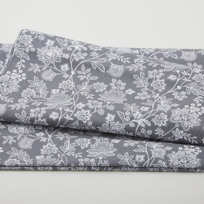 Bandana Medley - Bandana Floral Gray 2 Yard Cut