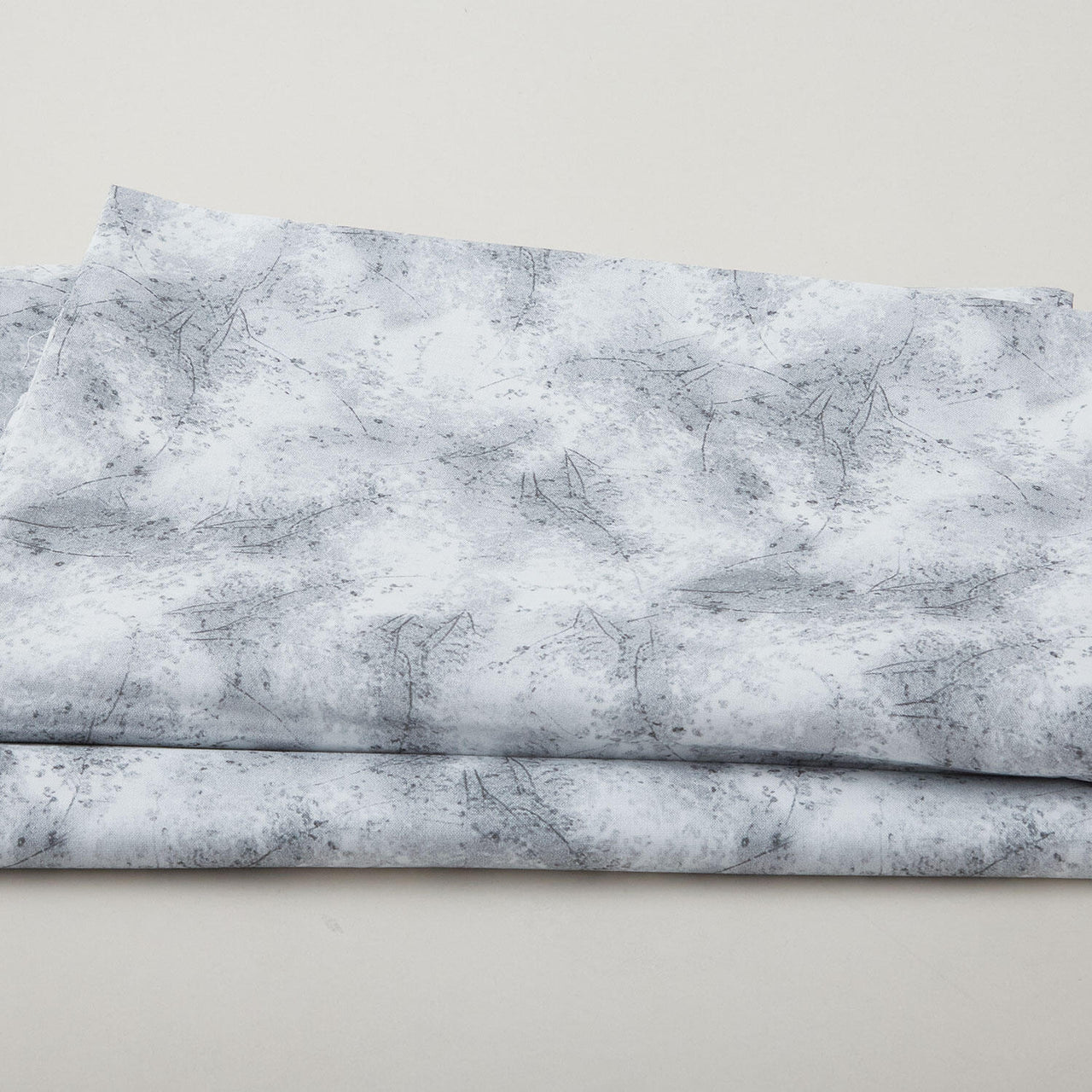 Tree Top Delight 108" - Grey 3 Yard Cut