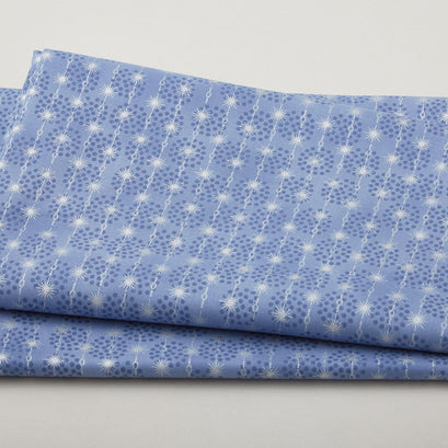 Frosty Snowflake - Stars In Line Light Blue Silver 3 Yard Cut