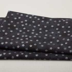 Frosty Snowflake - Poinsettia Black/Silver 3 Yard Cut
