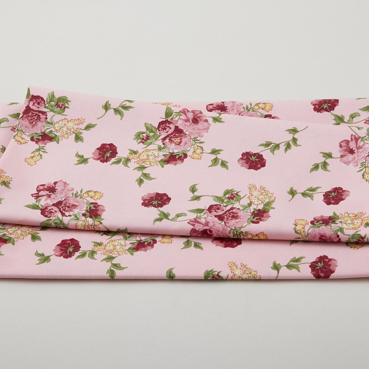 Floral Fling Garden - Large Floral Pink 2 Yard Cut