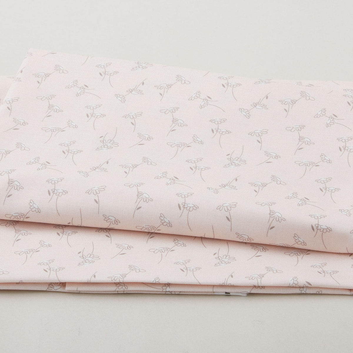 Sugar Dreams - Daisies Blush 2 Yard Cut