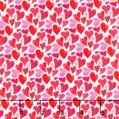 Love Matters - Curvy Hearts White Yardage