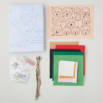 Joyful Santa Felt Ornaments Kit